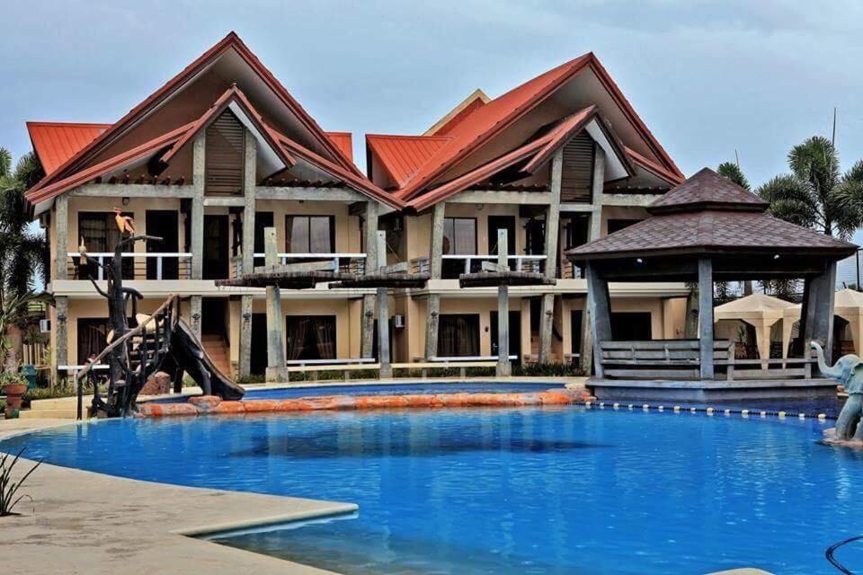 Mo2 Westown Hotel Iloilo Exterior foto