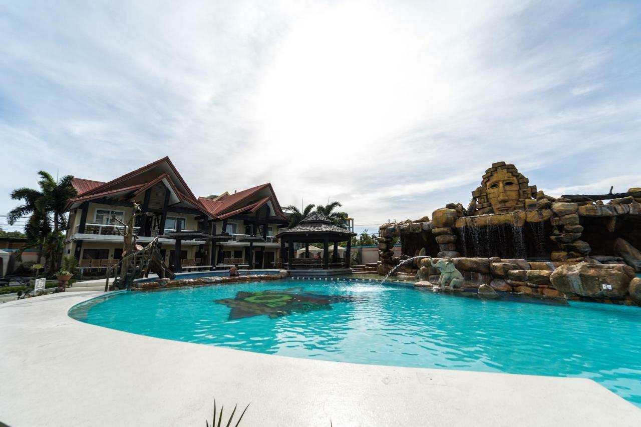 Mo2 Westown Hotel Iloilo Exterior foto